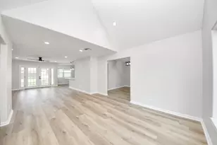 6015 McKnight St, Houston, TX 77035 - Photo 33