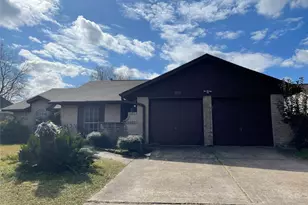 2215 Winter Bay Ln, Houston, TX 77088 - Photo 1