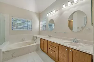 830 Island Meadow Ct, Houston, TX 77062 - Photo 25