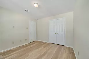 830 Island Meadow Ct, Houston, TX 77062 - Photo 35