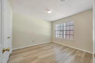 830 Island Meadow Ct, Houston, TX 77062 - Photo 35
