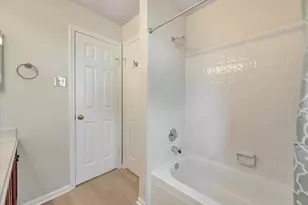 830 Island Meadow Ct, Houston, TX 77062 - Photo 37