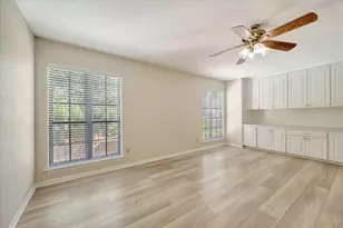 830 Island Meadow Ct, Houston, TX 77062 - Photo 31