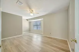 830 Island Meadow Ct, Houston, TX 77062 - Photo 33