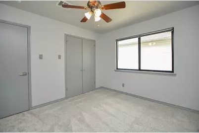 1702 Cherry Bend Drive, Houston, TX 77077 - Photo 23