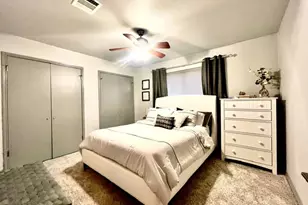 1702 Cherry Bend Dr, Houston, TX 77077 - Photo 19