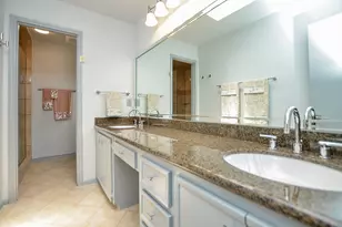 1702 Cherry Bend Dr, Houston, TX 77077 - Photo 17