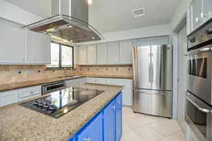 1702 Cherry Bend Dr, Houston, TX 77077 - Photo 1