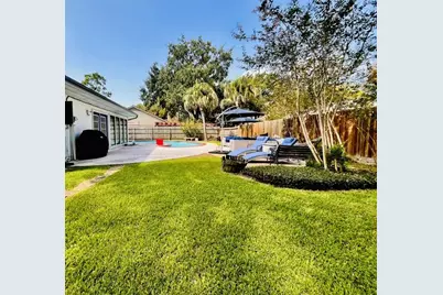 1702 Cherry Bend Drive, Houston, TX 77077 - Photo 27