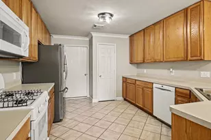 13026 Skyview Bend Dr, Houston, TX 77047 - Photo 7