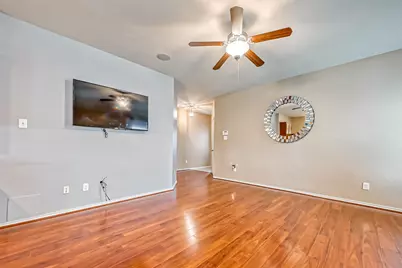 6725 Strawberry Brook Lane, Dickinson, TX 77539 - Photo 5