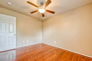 6725 Strawberry Brook Ln, Dickinson, TX 77539 - Photo 17