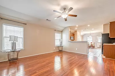 6725 Strawberry Brook Lane, Dickinson, TX 77539 - Photo 3