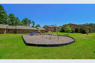 400 Pine Burr Ln, Kilgore, TX 75662 - Photo 1