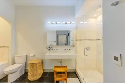 1901 Post Oak Boulevard #1504, Houston, TX 77056 - Photo 19