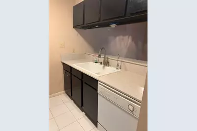 7108 N Holiday Drive, Galveston, TX 77550 - Photo 9