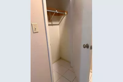 7108 N Holiday Drive, Galveston, TX 77550 - Photo 7