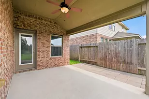 15715 Windsor Bluff Dr, Cypress, TX 77429 - Photo 43