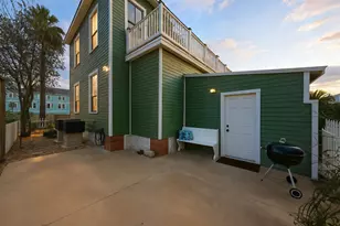 1001 Avenue K, Galveston, TX 77550 - Photo 43
