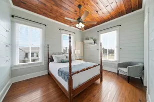 1001 Avenue K, Galveston, TX 77550 - Photo 29