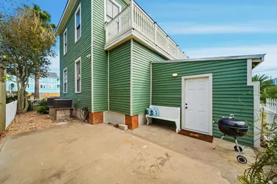 1001 Avenue K, Galveston, TX 77550 - Photo 39