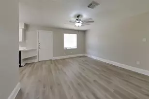 4427 Oakside Dr, Houston, TX 77053 - Photo 3