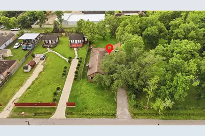 9318 Klondike Street, Houston, TX 77075 - Photo 1
