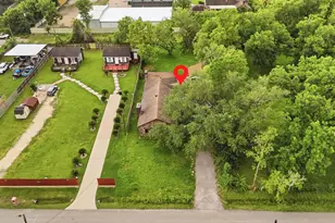 9318 Klondike St, Houston, TX 77075 - Photo 1