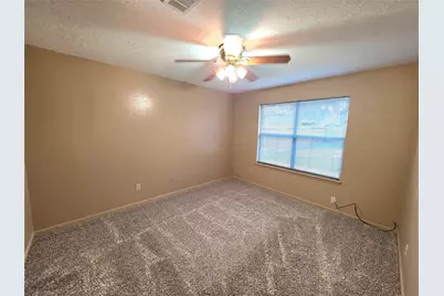 1617 Hazelwood Street #B, Conroe, TX 77301 - Photo 7