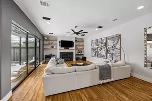 2705 Julian St, Houston, TX 77009 - Photo 9