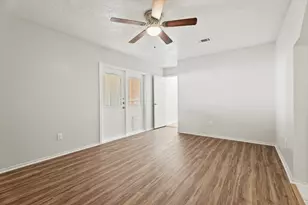 16426 Forest Bend Ave, Friendswood, TX 77546 - Photo 13