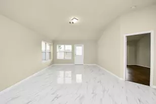 8602 Gander Bayshore Ln, Houston, TX 77040 - Photo 17