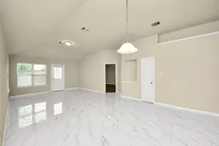 8602 Gander Bayshore Ln, Houston, TX 77040 - Photo 15