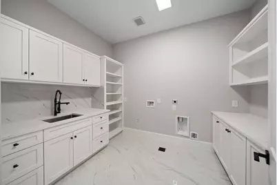 2046 Macarthur Street, Houston, TX 77030 - Photo 33