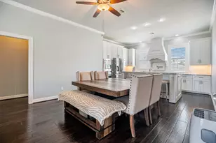 1171 Sailfish St, Bayou Vista, TX 77563 - Photo 9