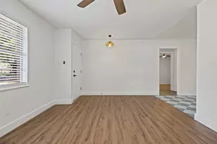 2804 St Edwards Cir, Austin, TX 78704 - Photo 5