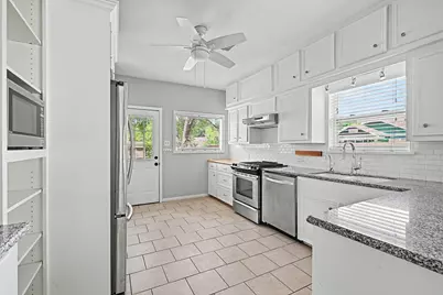 4035 Michaux Street, Houston, TX 77009 - Photo 9