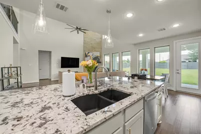 7119 Kinglet Court, Katy, TX 77493 - Photo 13