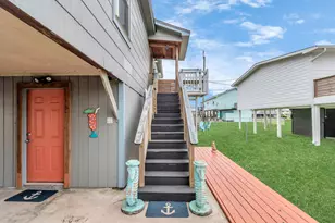 4130 Kent Dr, Galveston, TX 77554 - Photo 3