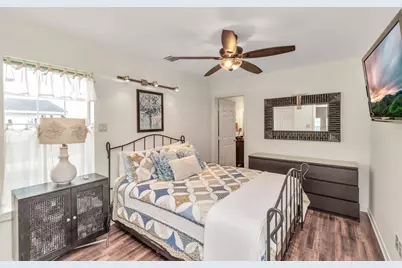 4130 Kent Drive, Galveston, TX 77554 - Photo 15