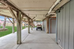 4130 Kent Dr, Galveston, TX 77554 - Photo 31