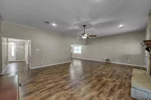 110 Butlers Ct, Conroe, TX 77385 - Photo 7