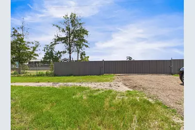 12418 N Lake Houston Parkway, Houston, TX 77044 - Photo 7