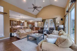 7702 Old Tree Ct, Sugar Land, TX 77479 - Photo 23