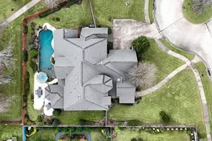 7702 Old Tree Ct, Sugar Land, TX 77479 - Photo 49