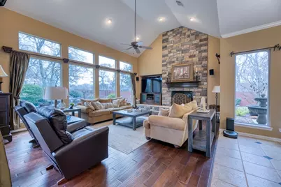 7702 Old Tree Court, Sugar Land, TX 77479 - Photo 21