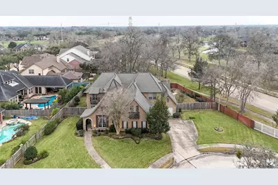 7702 Old Tree Court, Sugar Land, TX 77479 - Photo 3
