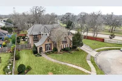 7702 Old Tree Court, Sugar Land, TX 77479 - Photo 5