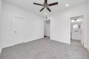 611 E 39th St, Houston, TX 77022 - Photo 17