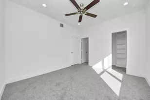 611 E 39th St, Houston, TX 77022 - Photo 25